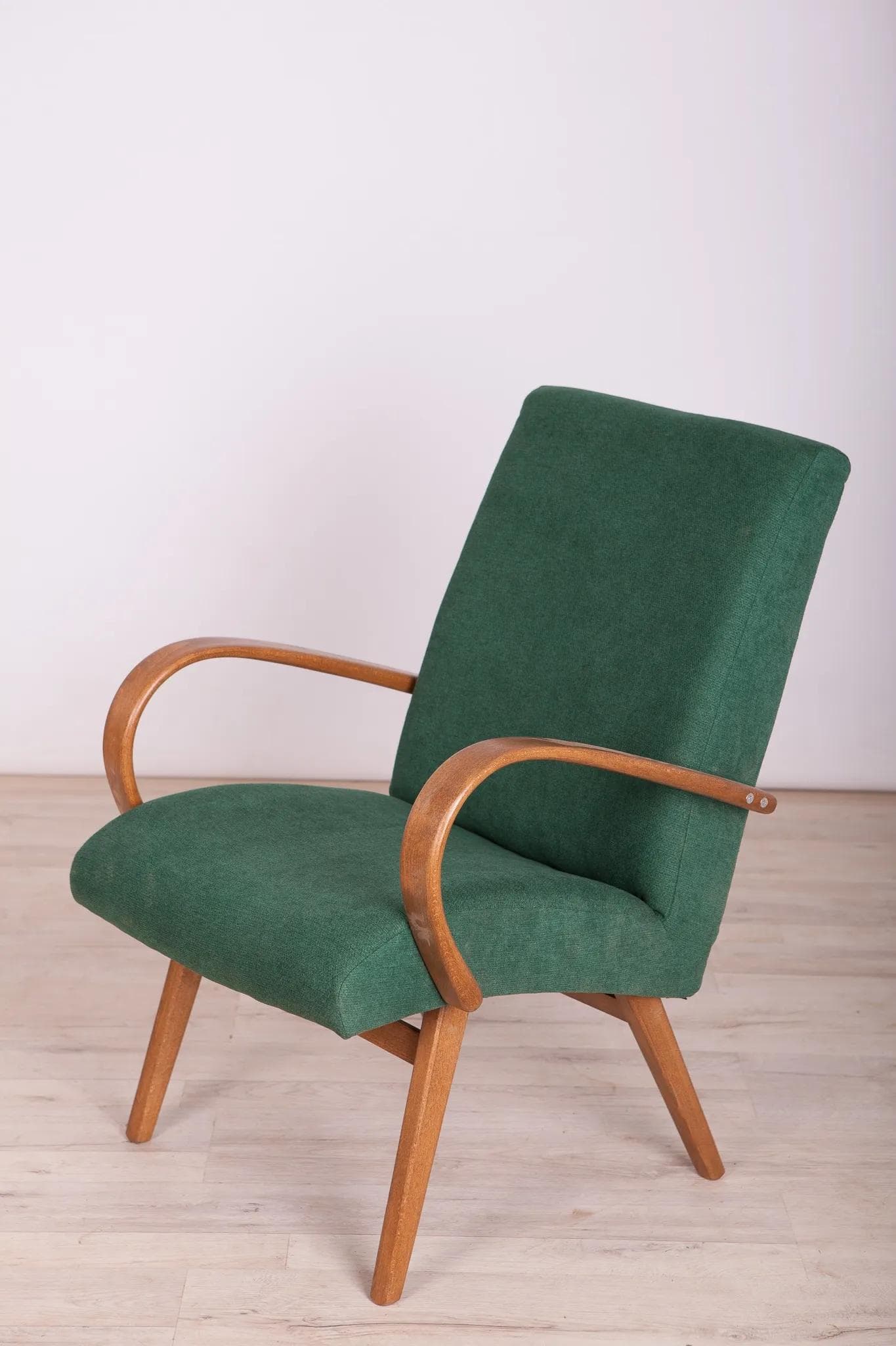 Armchair Type 53, bottle green, beech, by J. Šmidek, TON, Czech Republic, 1960s. - 75083