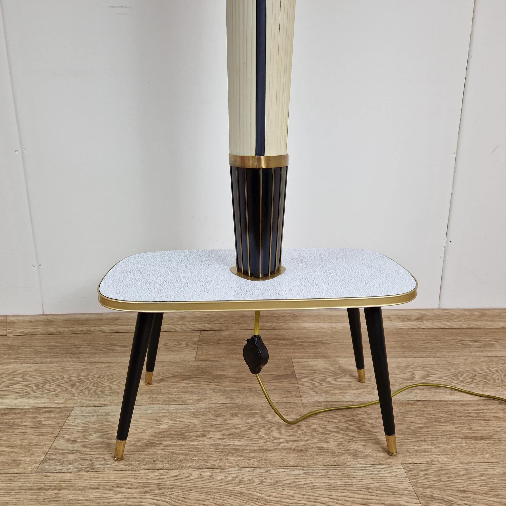 Rockabilly Floor Lamp with Table, white, metal, Germany, 1950s - 75594