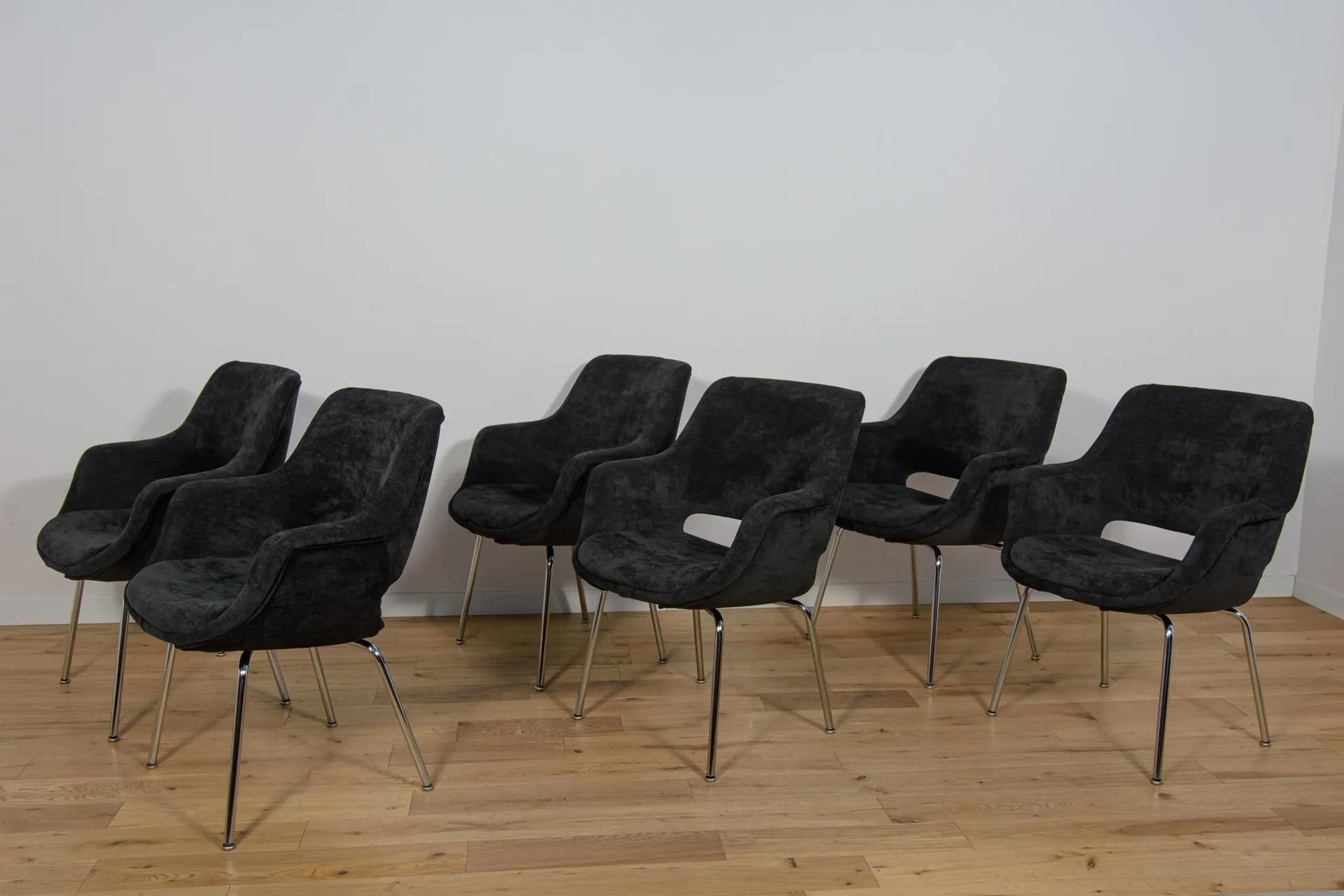 Komplet sześciu foteli Kilta, velvet czarny, chrom, proj. O. Mannermaa, Niemcy, lata 70. - 74923