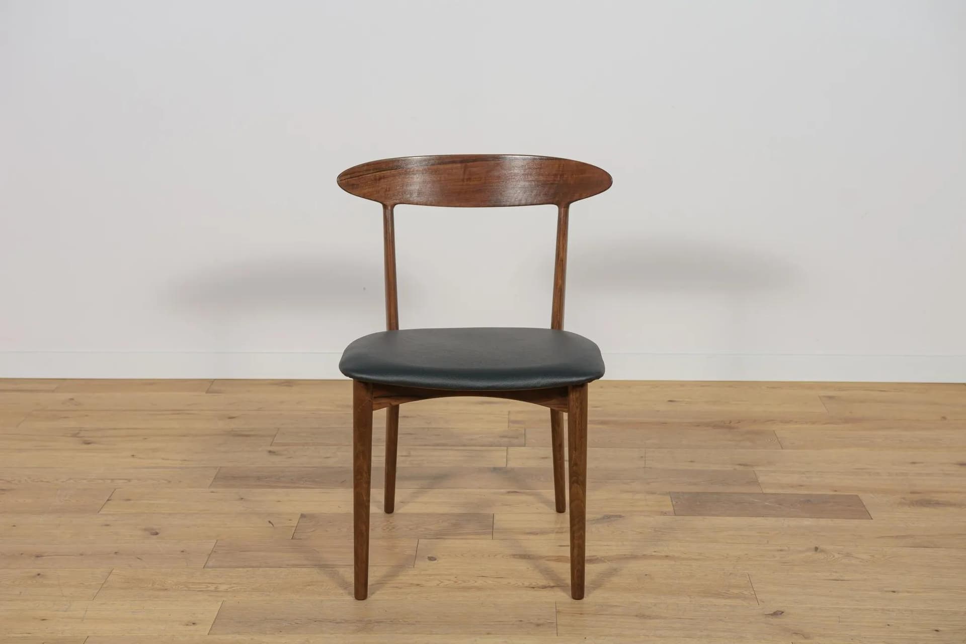 Set of six chairs Model 27, brown rosewood, black leather, by K. Østervig, Denmark, 1960s. - 74910