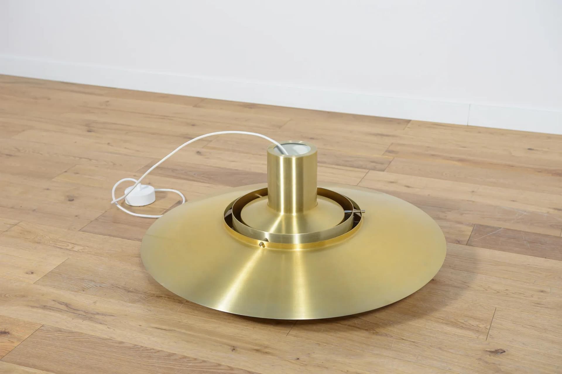 Lampa wisząca Model P700, złoty aluminium, proj. P. Fabricius & J. Kastholm, Nordisk Solar, Dania, lata 60. - 74644