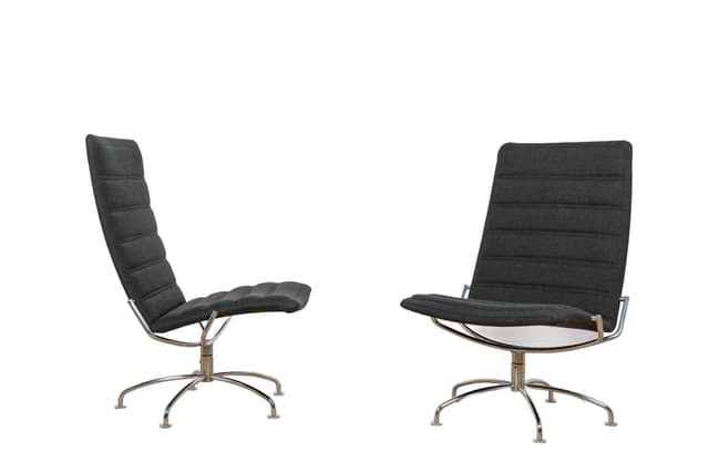 Pair of lounge chairs Model SAS, black fabric, chromed metal, by J. Ammudsen, Fritz Hansen, Denmark, 1980s. - DIMENSION