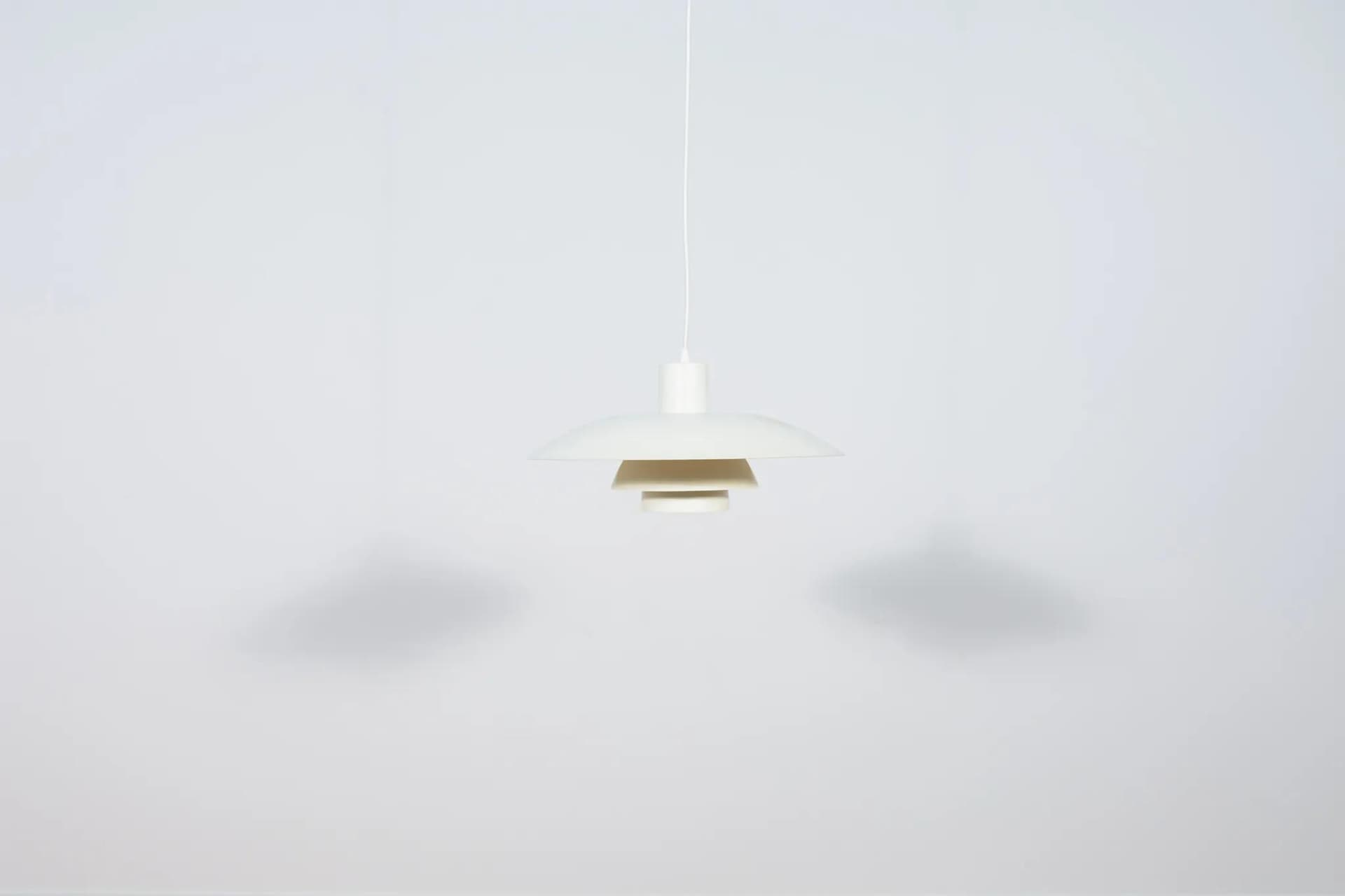 Lampa wisząca PH 4/3, ivory white, aluminium, proj. P. Henningsen, Louis Poulsen, Dania, lata 60. - 75160