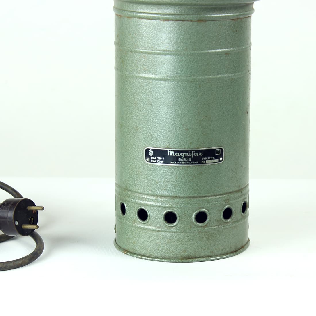 Lampa sufitowa industrialna, zielony, metal, Czechosłowacja, lata 50. - 75809