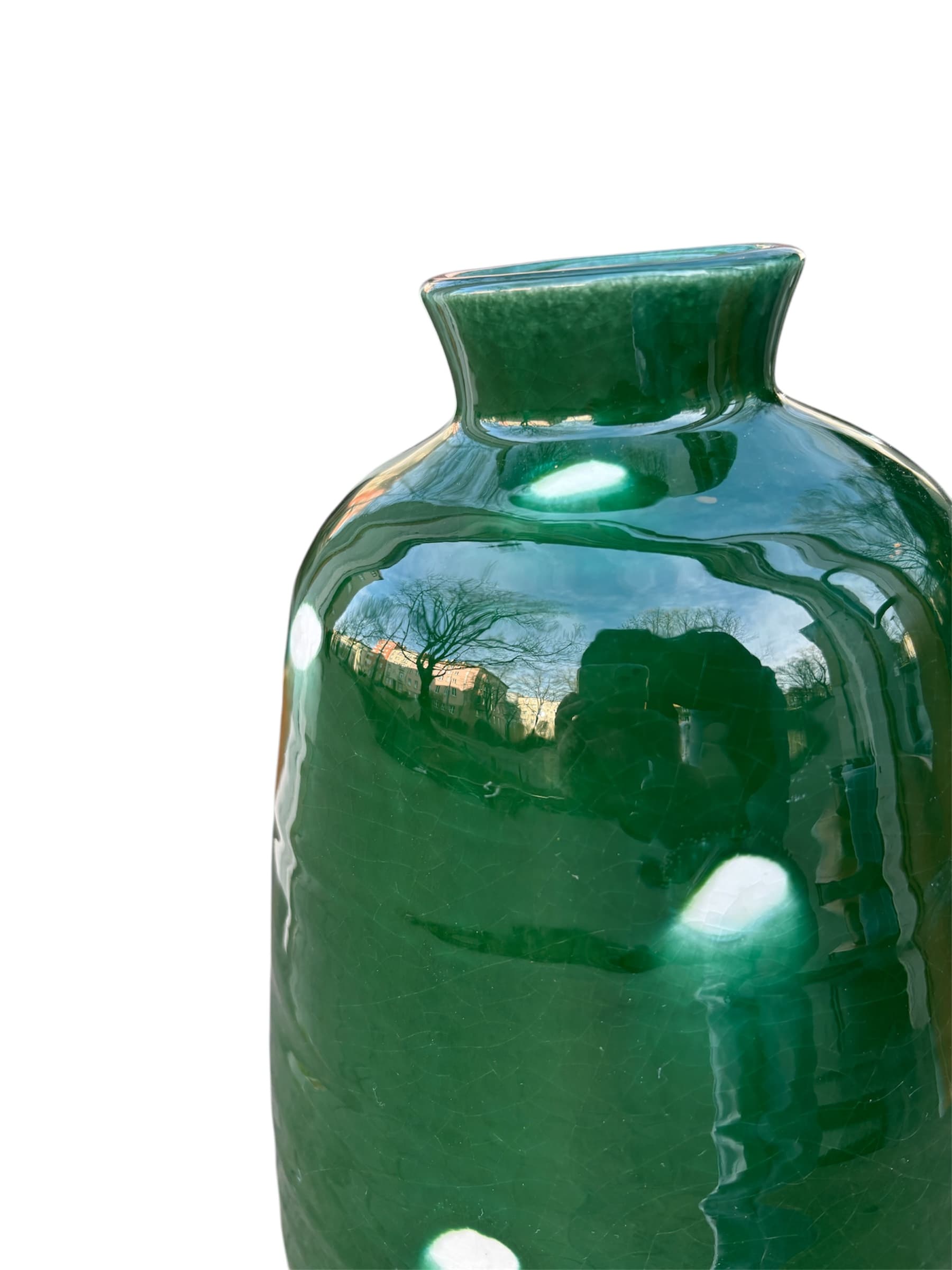 Malachitowy, grubo szkliwiony wazon w kropki. - 99263