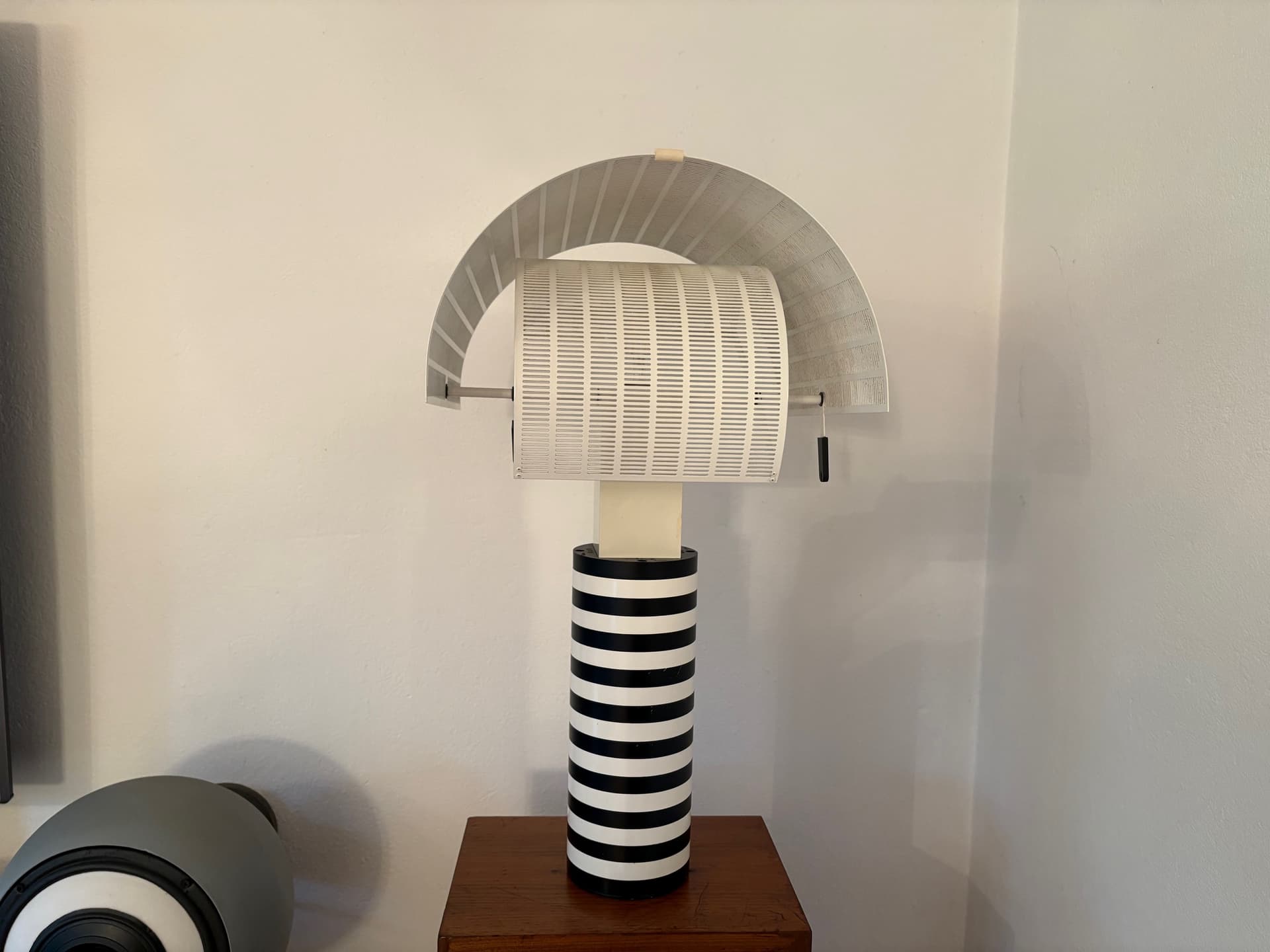Lampa Shogun proj. Mario Botta , Artemide. Włochy, 1986r. - 130225