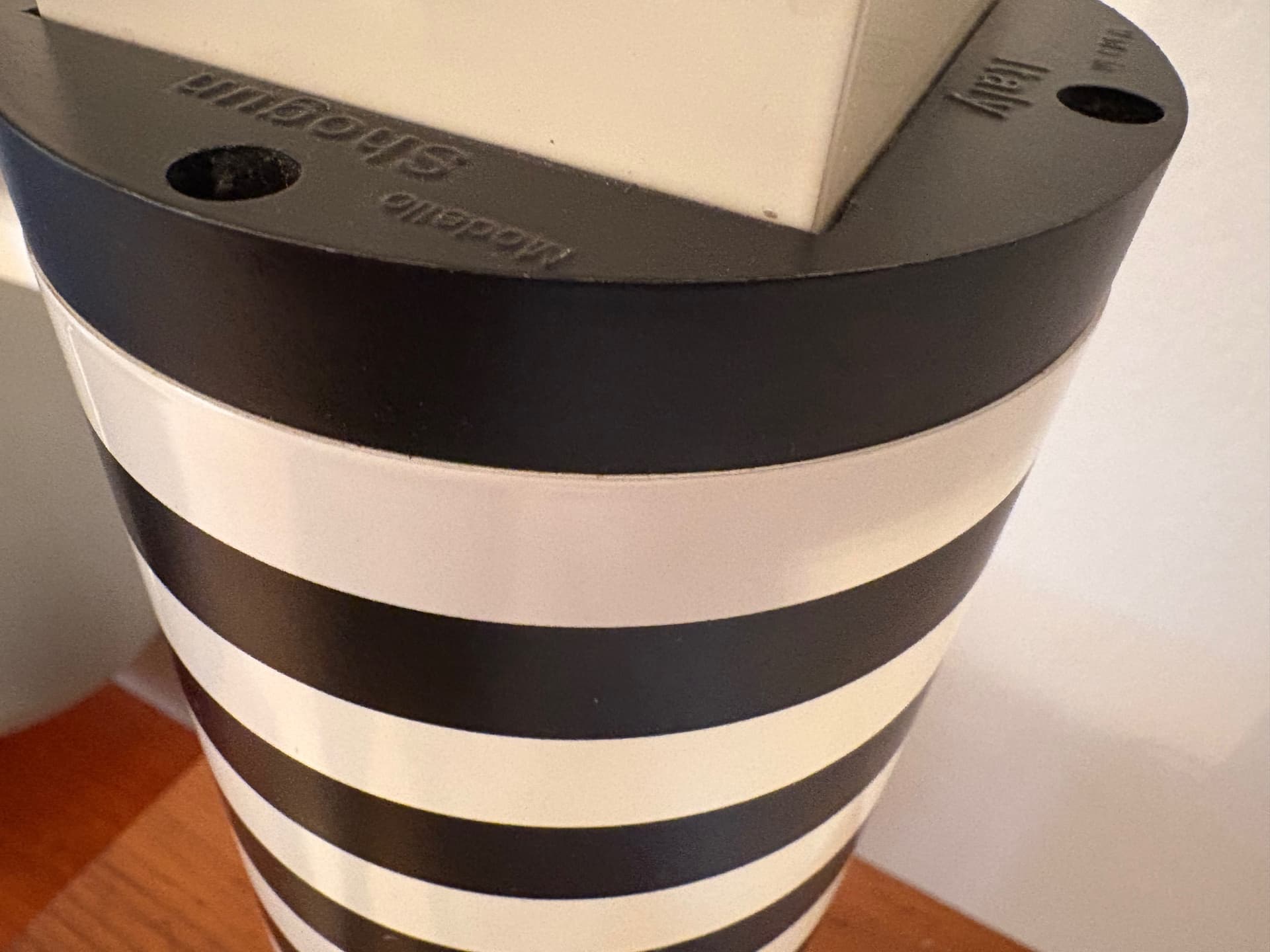 Lampa Shogun proj. Mario Botta , Artemide. Włochy, 1986r. - 130230