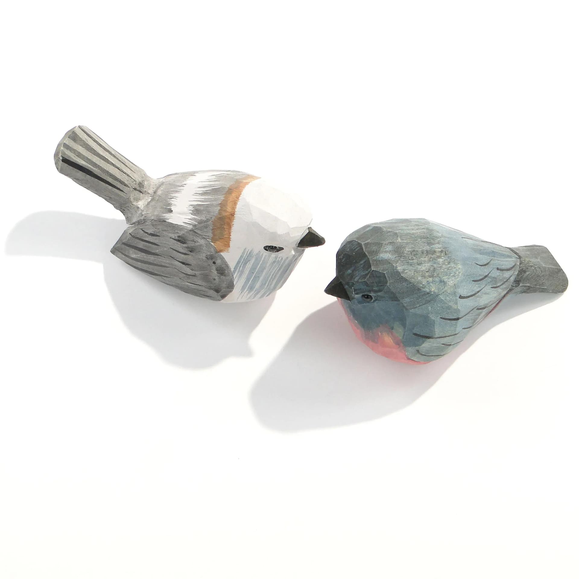 Pair of bird figurines, multicolor wood, Poland, 21st c. - 163477