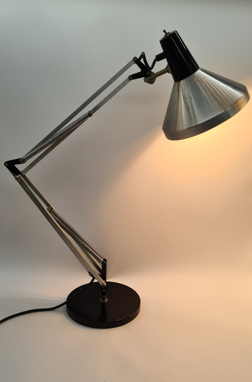 Lampa biurkowa Hala Zeist – Holandia, lata 50/60 | Vintage Industrial - 185692