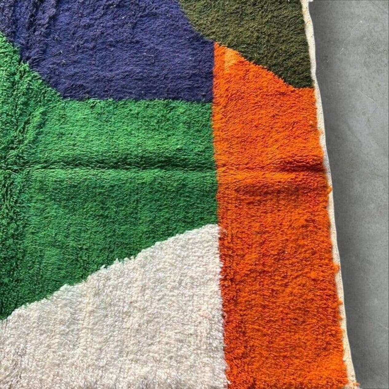 Ręcznie tkany dywan 250x150 cm, wełna, ecru, zielony, pomarańczowy, czarny, oliwkowy, Maroko - 200721