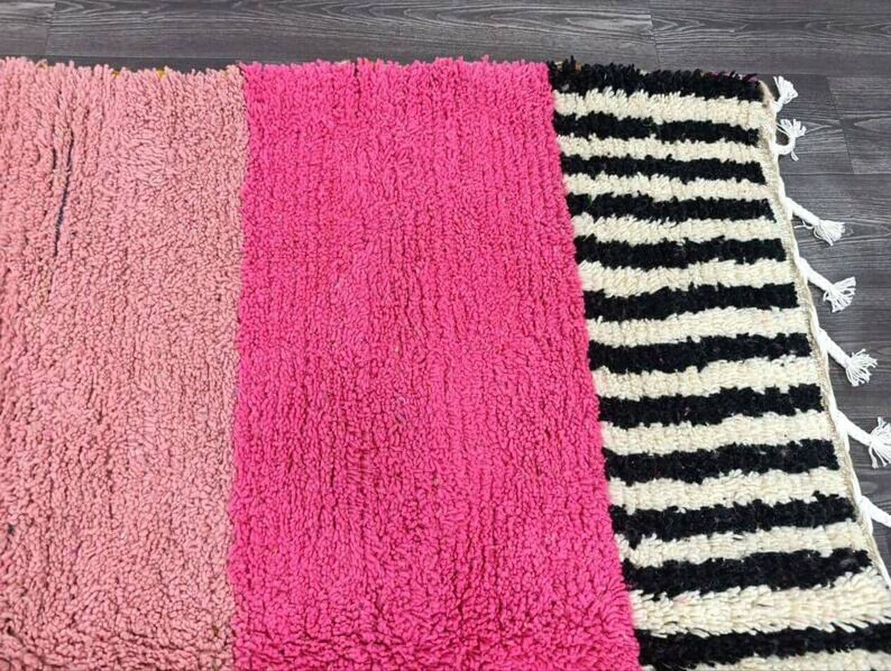 Ręcznie tkany dywan 250x150 cm, wełna, różowy, Maroko - 201414