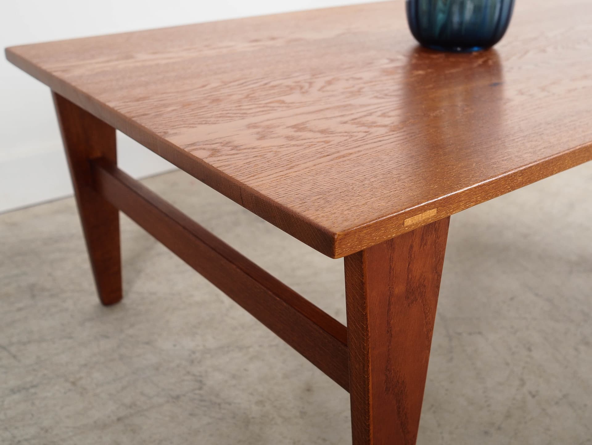 Stolik kawowy, brązowy, dąb, Dania, lata 70. - 222288