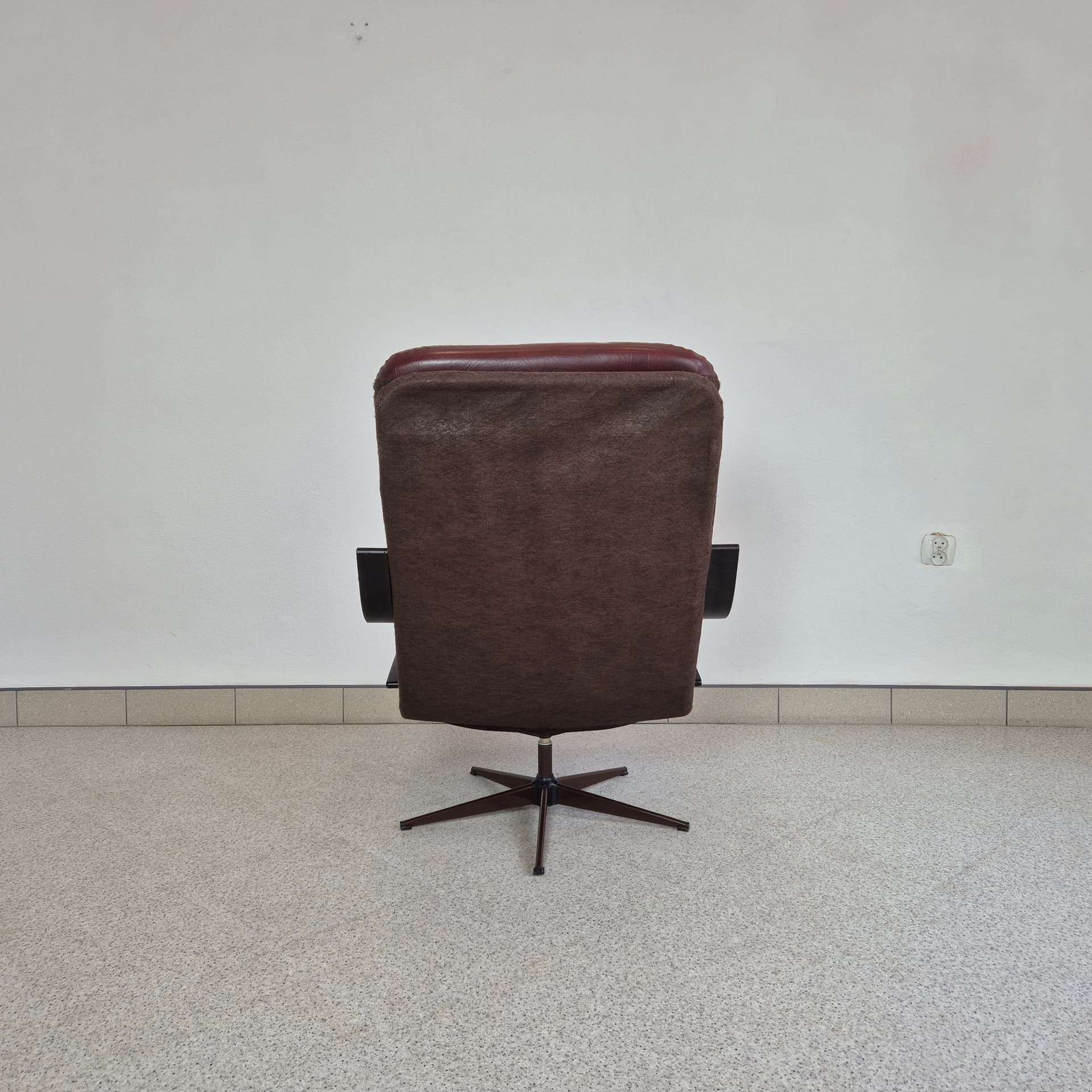 Fotel wypoczynkowy, skóra brązowa, Westnofa, Dania, lata 70. - 226406