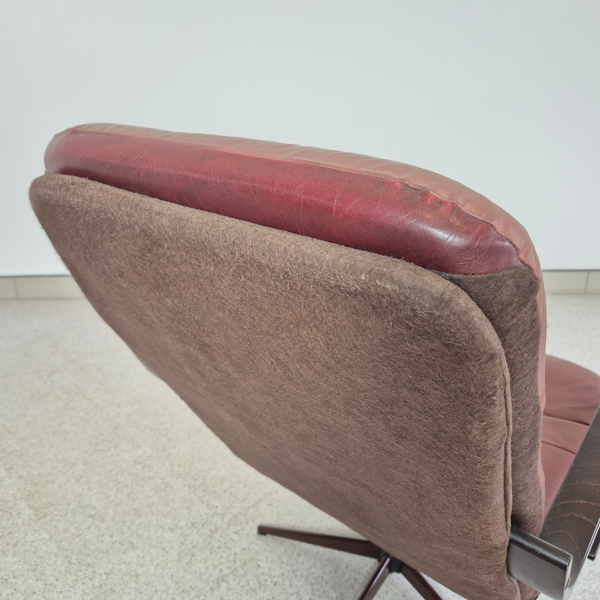 Fotel wypoczynkowy, skóra brązowa, Westnofa, Dania, lata 70. - 226413