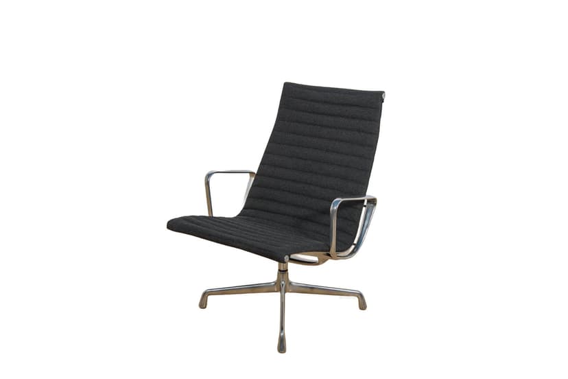 Fotel wypoczynkowy EA124, tkanina czarna, aluminium srebrny, proj. C. Eames, Herman Miller, Wielka Brytania, lata 80.