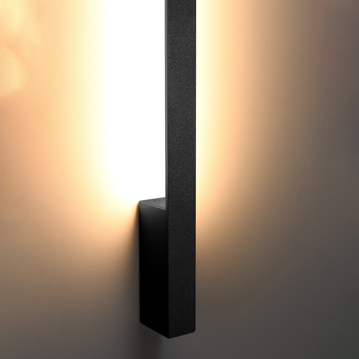 Kinkiet LAHTI 90 cm, czarny, Thoro - 309329