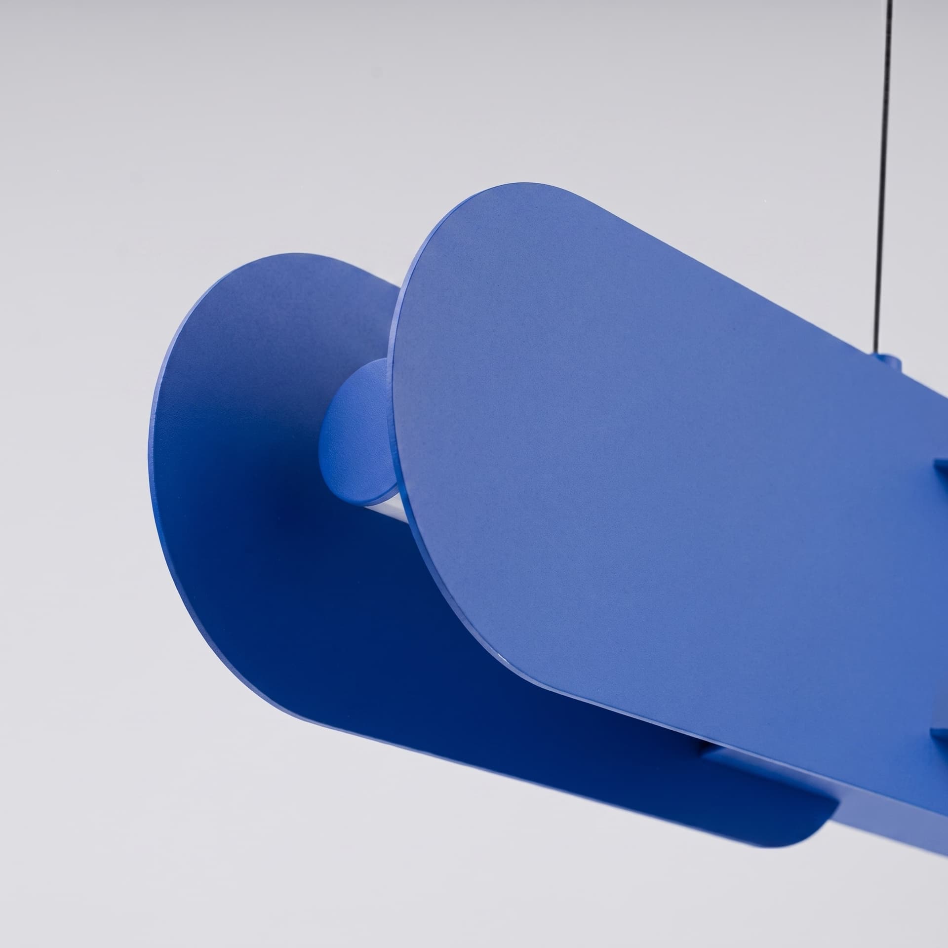 Pendant lamp CHAIN 158 cm, ultramarine, Thoro - 313007