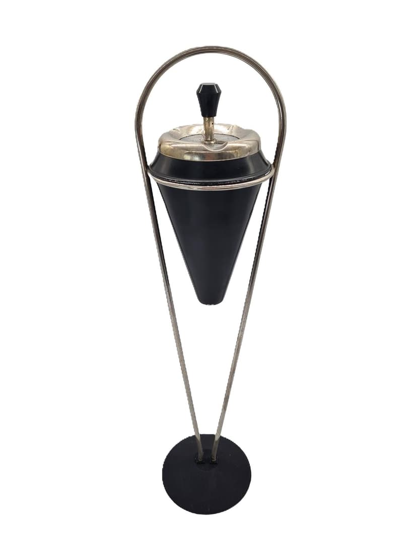 Popielniczka podłogowa, Mid-Century Modern, bakelit czarny, chrom, lata 60.