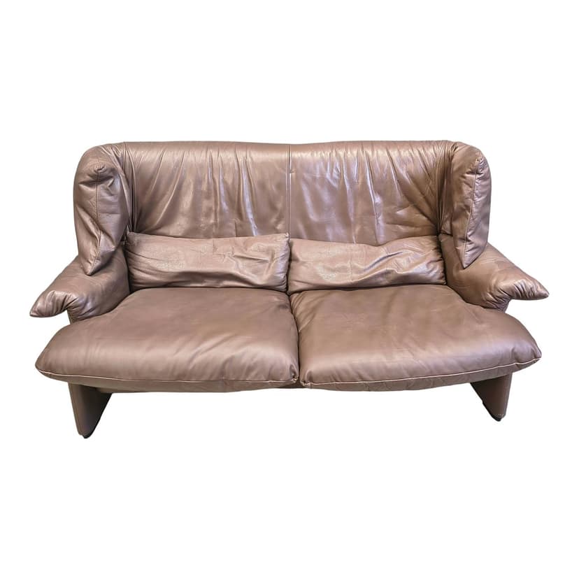 Two-seater sofa Porto Venere, brown leather, by V. Magistretti, Cassina, Italy, 1970s.
