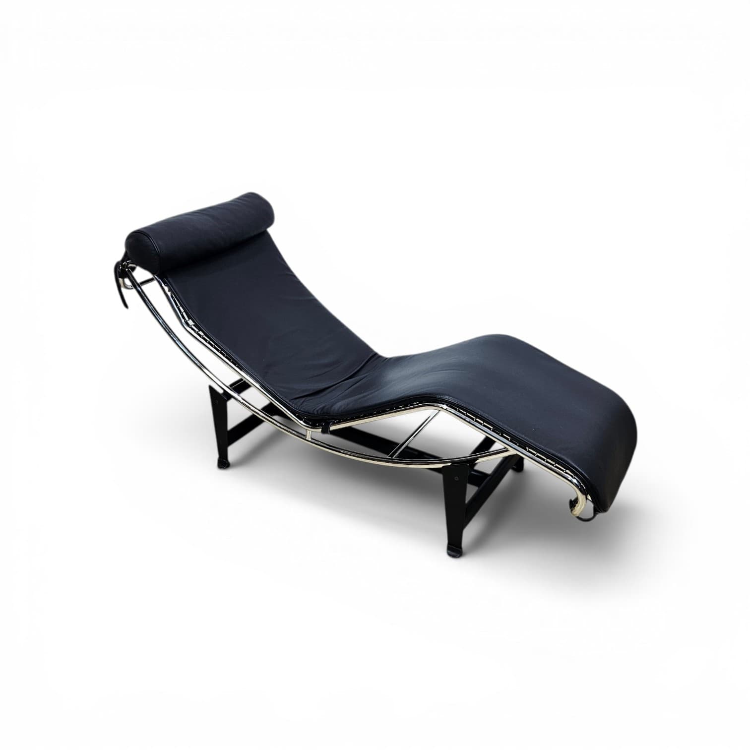 Chaise longue LC4, black leather, chrome steel, 1980s - 346766