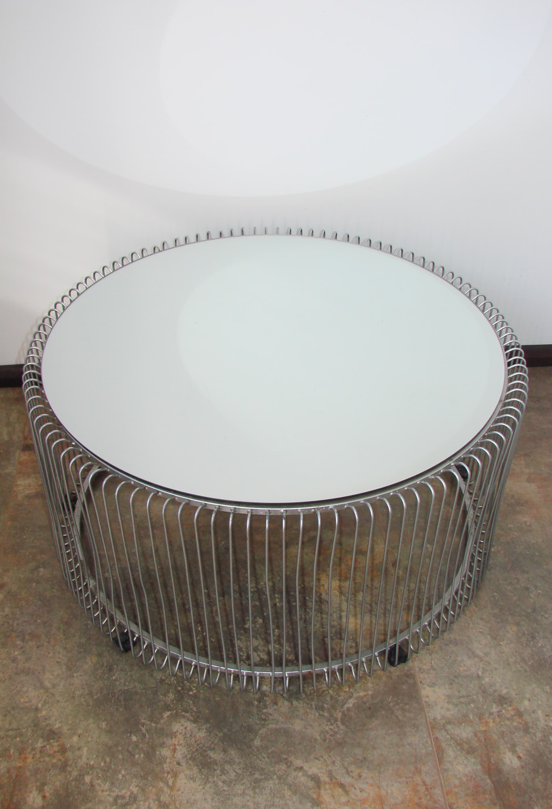 Coffee table round, silver mirror, silver metal, 1990s - 396817