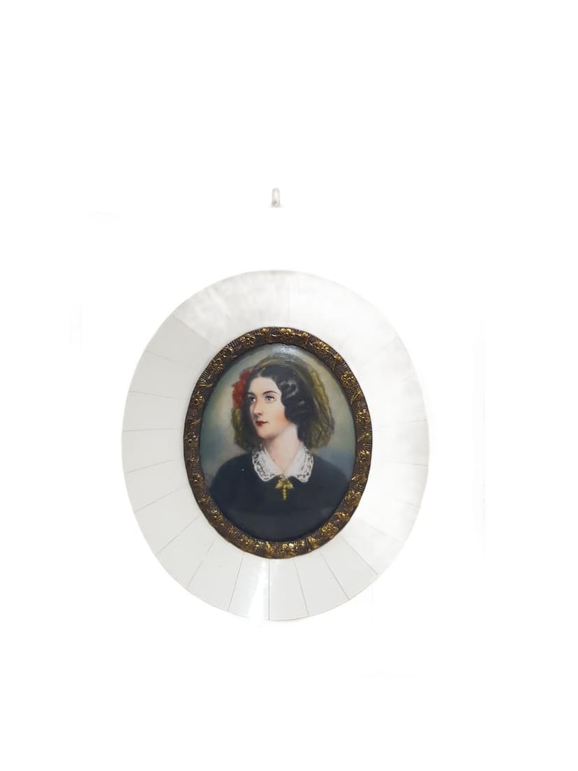 Miniatura portretowa Lola Montez, masa perłowa brąz, Francja, początek XX w.