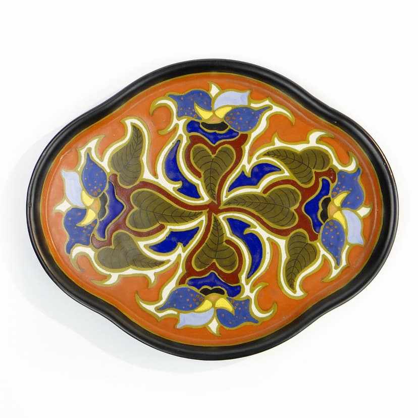 Tray Art & Craft, ceramics, Netherlands, 1920s.