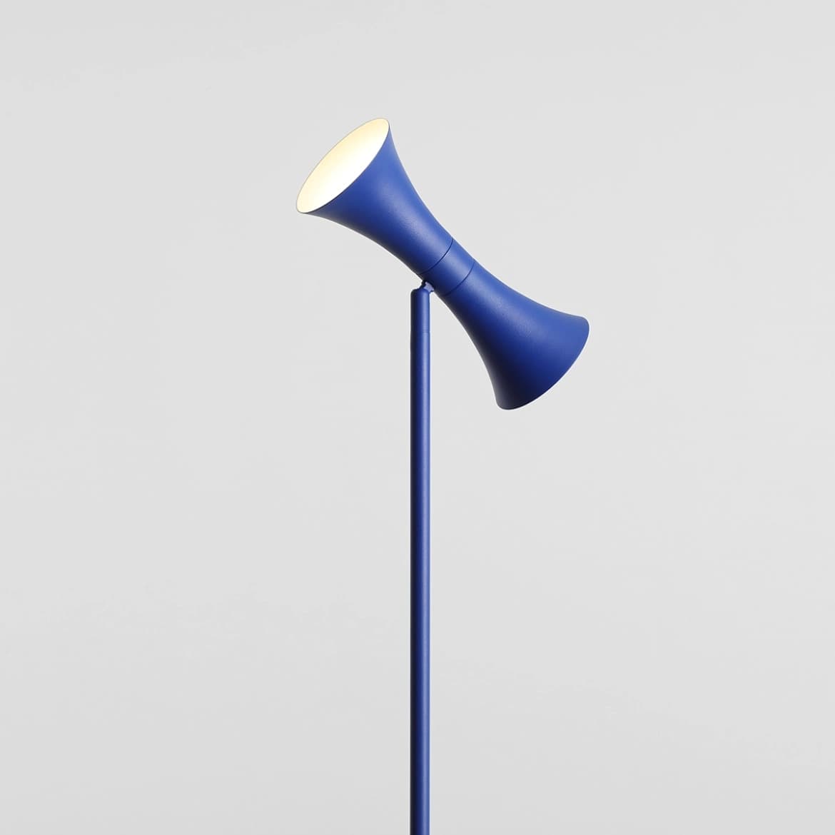 Lampa podłogowa Kibo 2 kobaltowy, proj. N. Szpunar, Artera - 359621