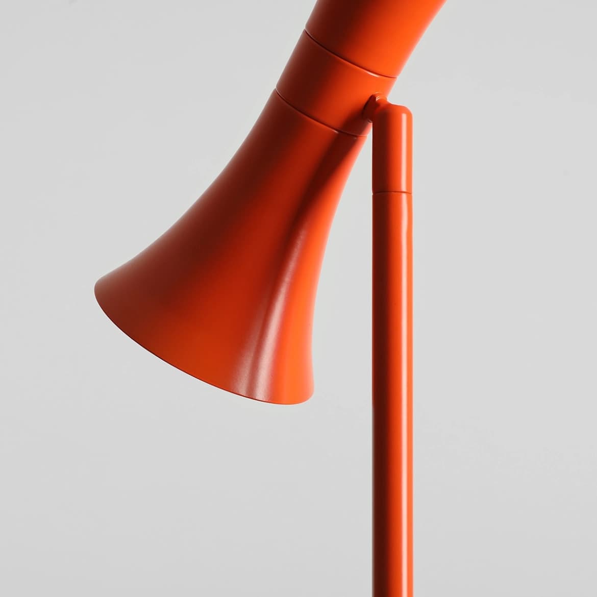 Lampa podłogowa Kibo 2 pomarańczowa, proj. N. Szpunar, Artera - 359633