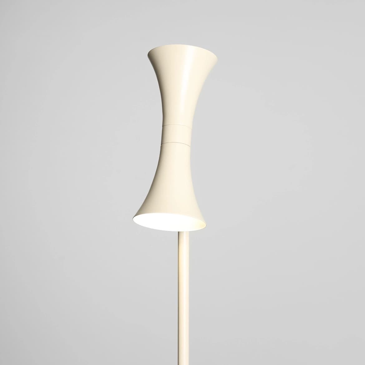 Lampa podłogowa Kibo 2 kremowa, proj. N. Szpunar, Artera - 359655