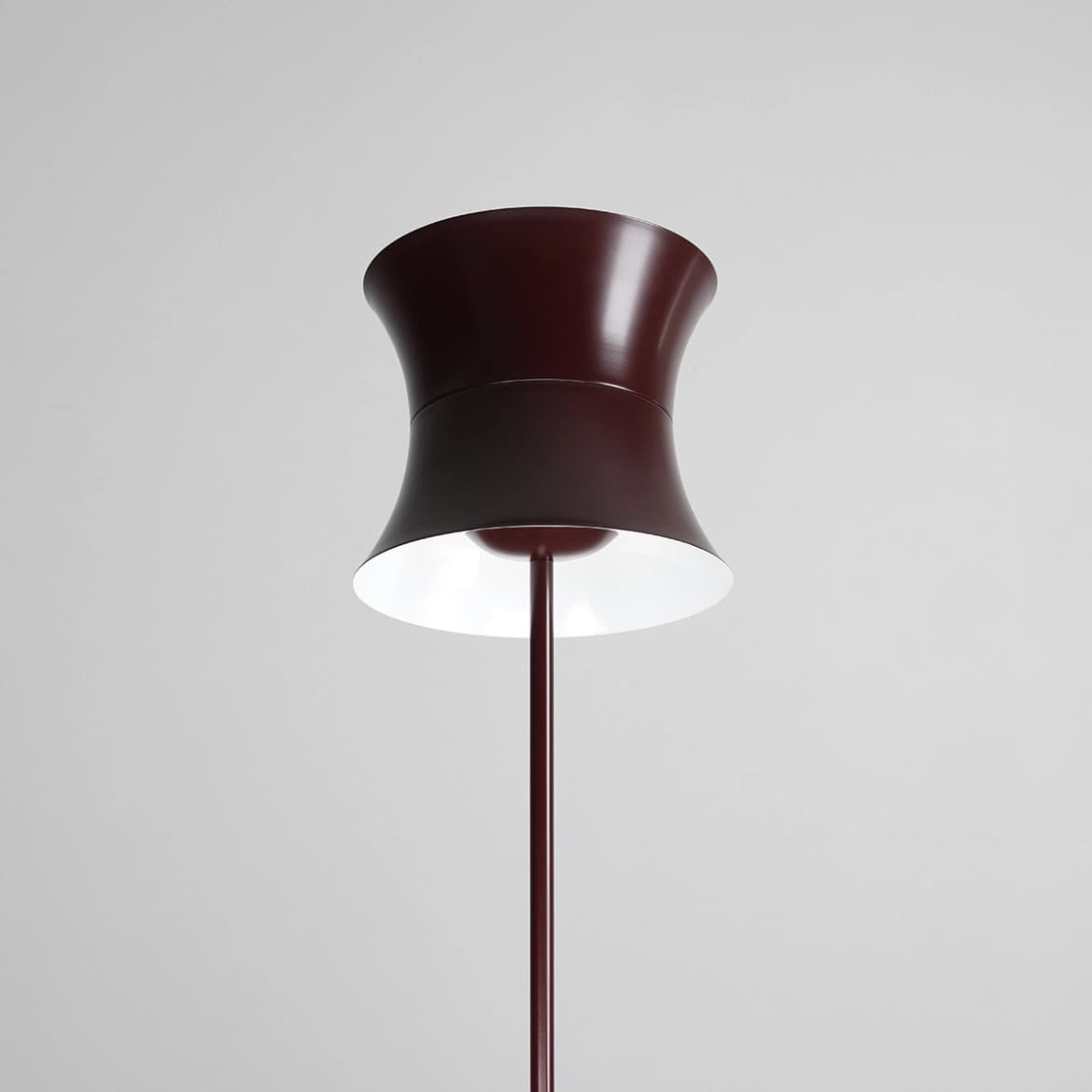 Lampa podłogowa retro Kibo brązowa, proj. N. Szpunar, Artera - 360047