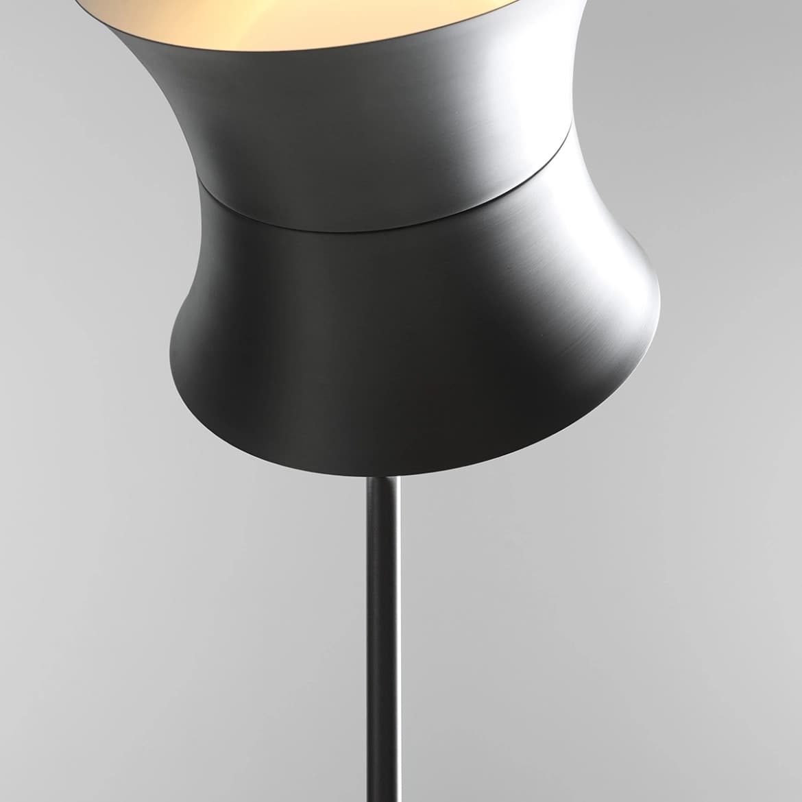 Lampa podłogowa retro Kibo stalowa, proj. N. Szpunar, Artera - 360069