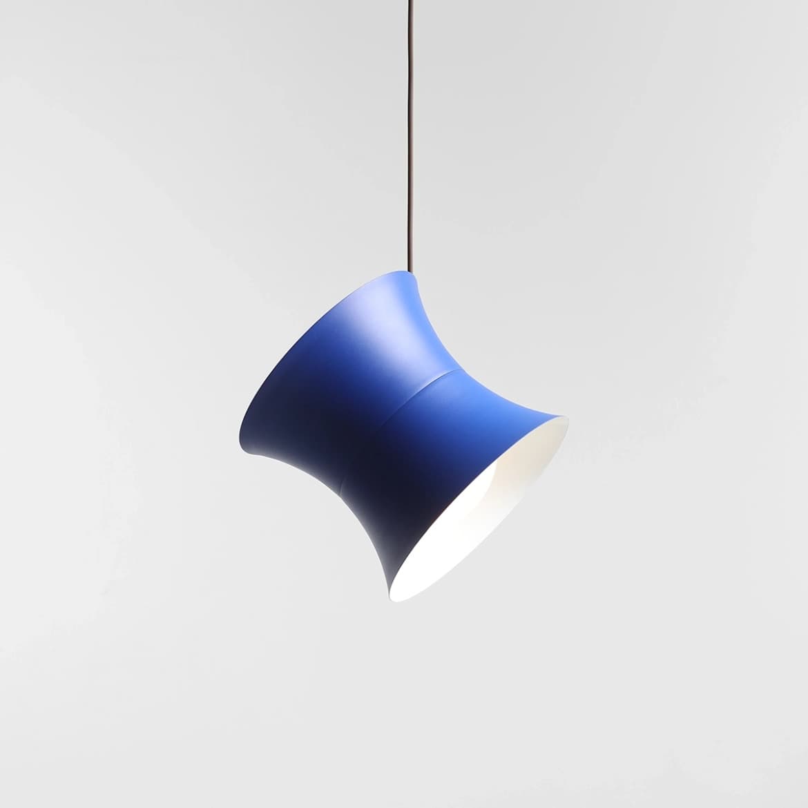 Lampa wisząca retro Kibo kobaltowa, proj. N. Szpunar, Artera - 360531