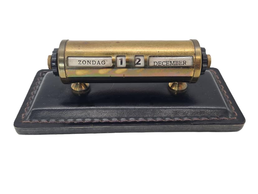 Perpetual Desk Calendar, gold brass, black leather, Netherlands, 1960s.