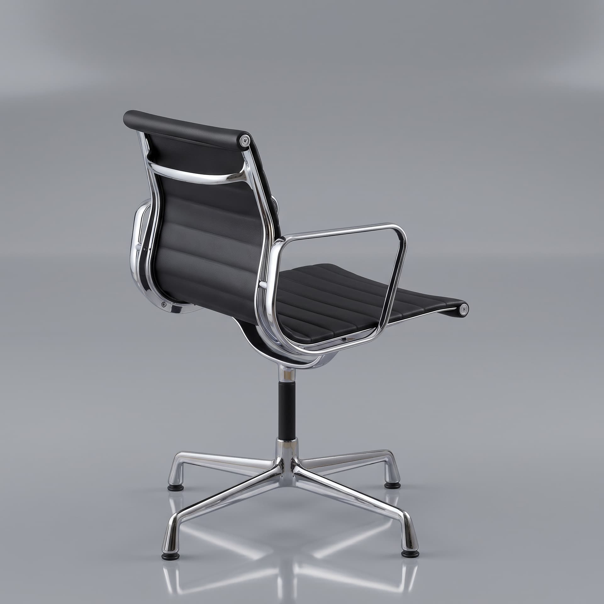 Krzesło obrotowe wg proj. Ch. & R. Eames, czarna skóra naturalna - 366439