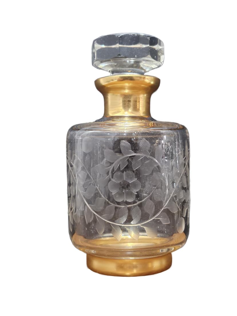 Decanter, clear crystal, gilded, Baccarat, France, early 20th century