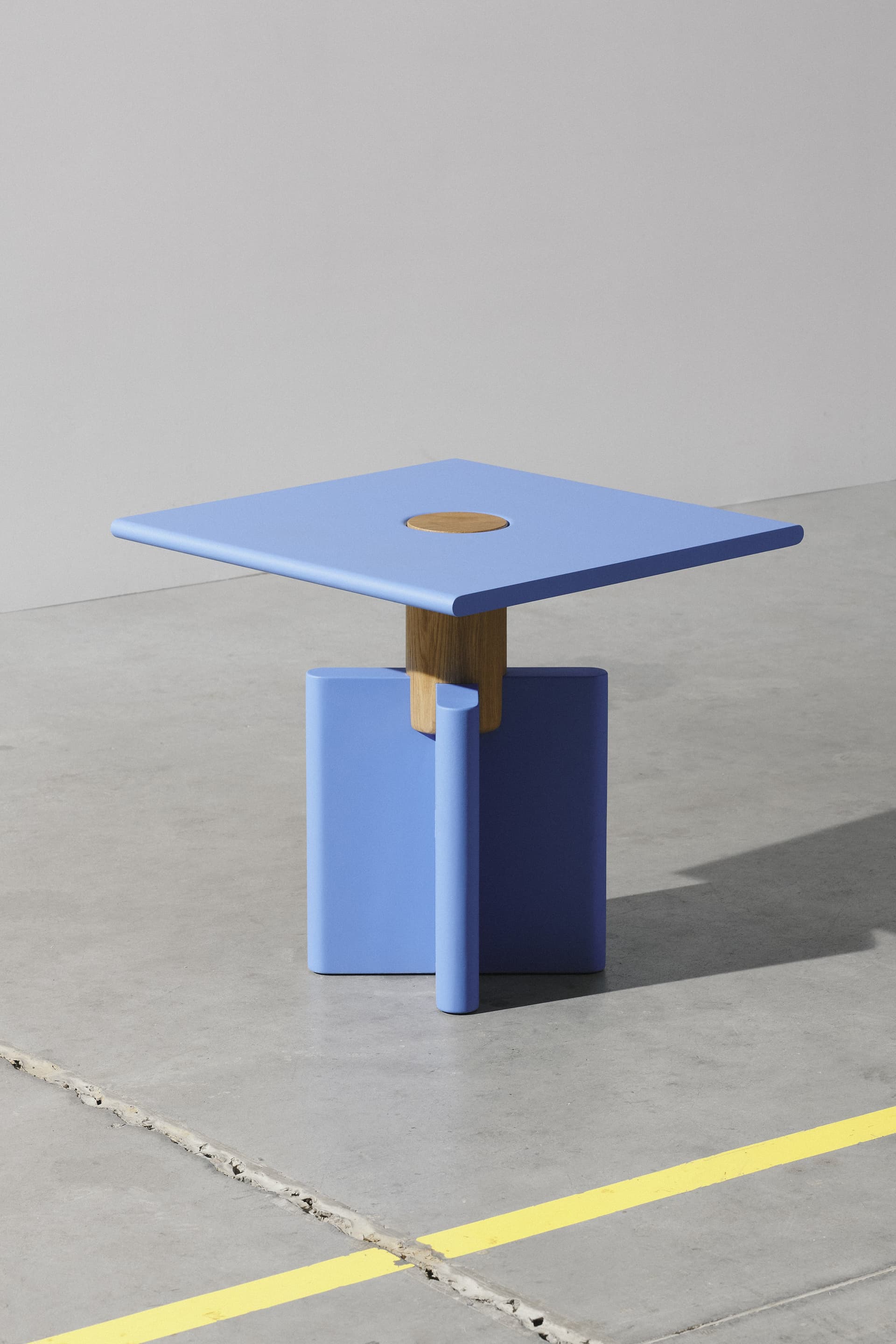 Side table Solis 01.02 grey MDF, American walnut, 43x43, Snapp Form - 373174