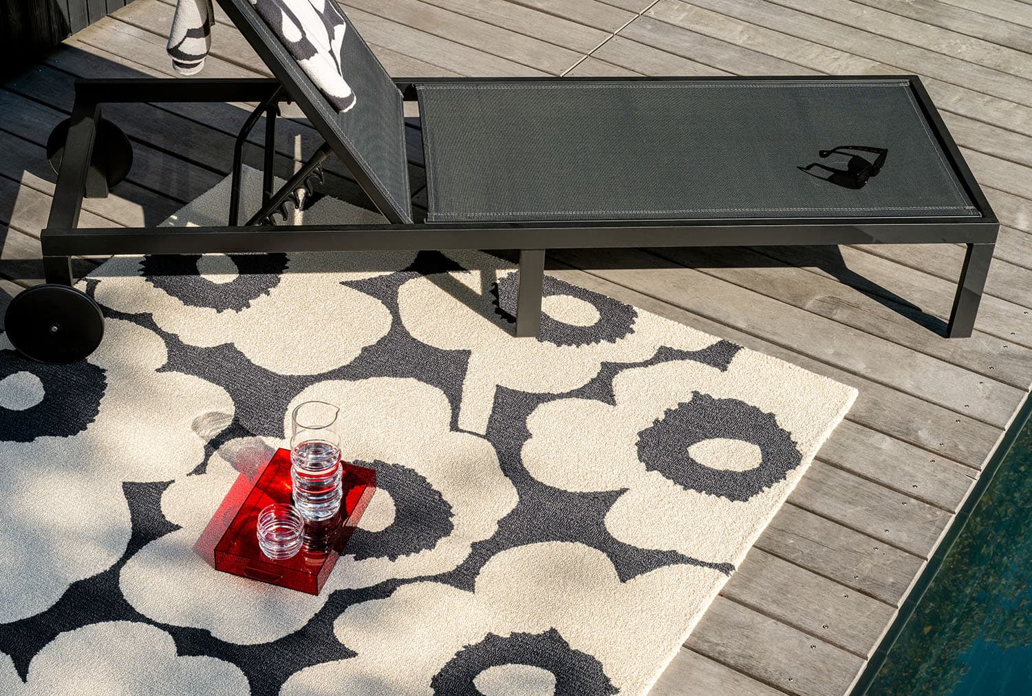 Rug Unikko Charcoal - White white, black 140x200, Marimekko - 375926