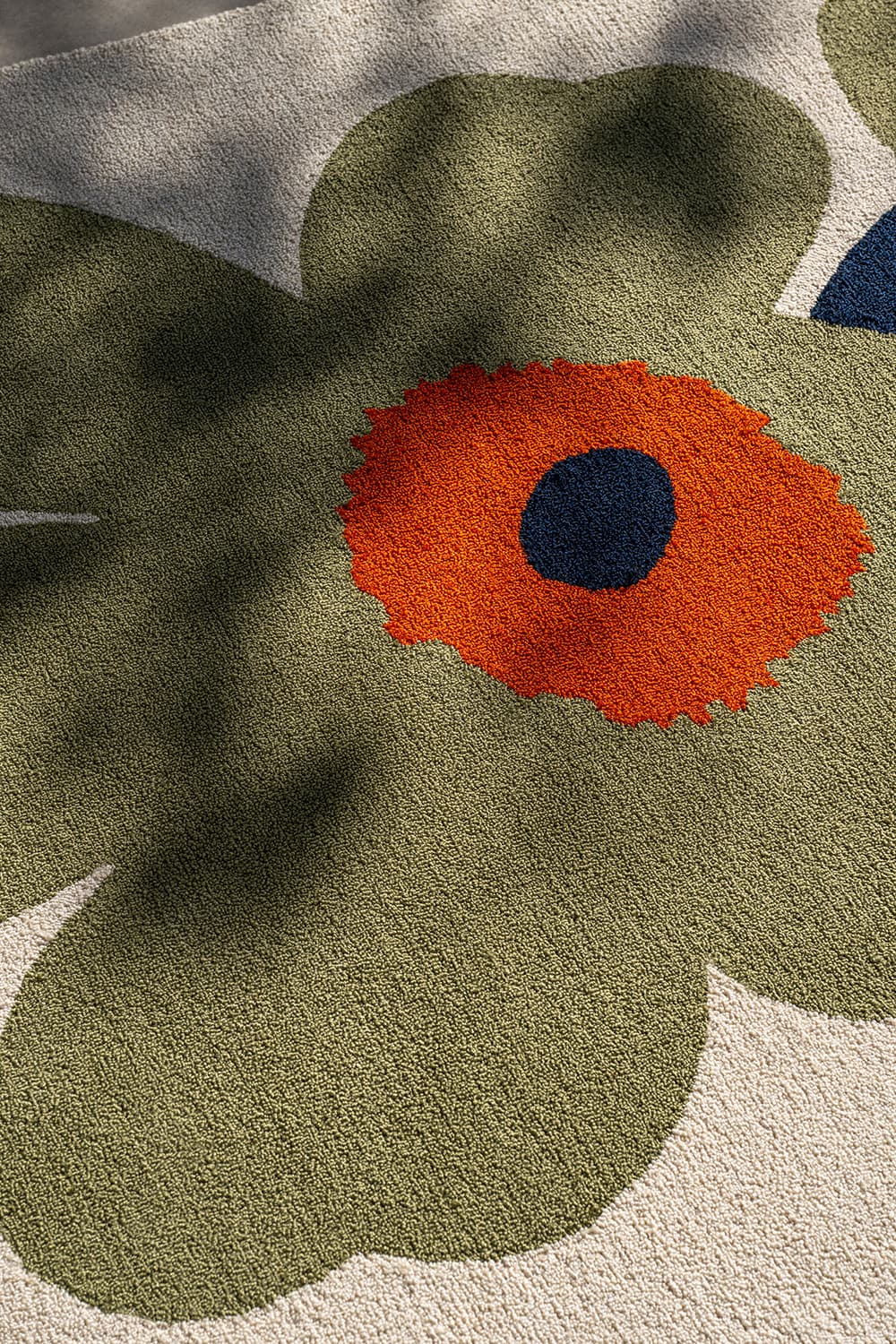 Dywan zewnętrzny Unikko Anniversary Dusty Green beżowy, zielony, pomarańczowy, czerwony, niebieski 140x200, Marimekko - 376012