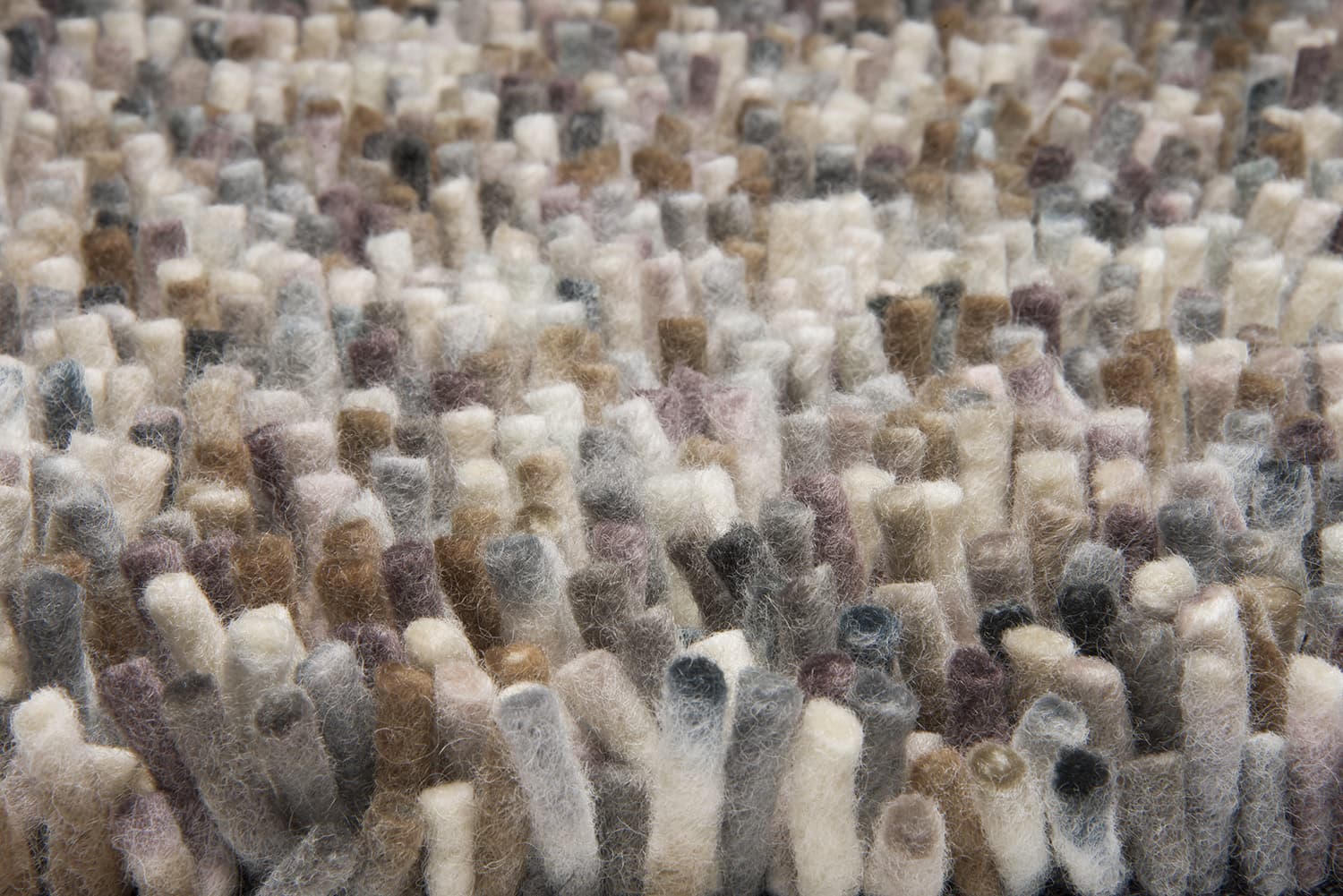 Rug Rocks Storm sand 140x200, wool, Brink&Campman - 380839