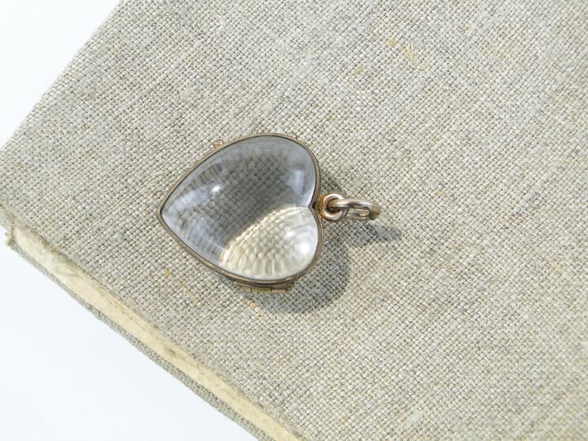 Heart Locket Biedermeier, clear glass, gilded brass, 19th century