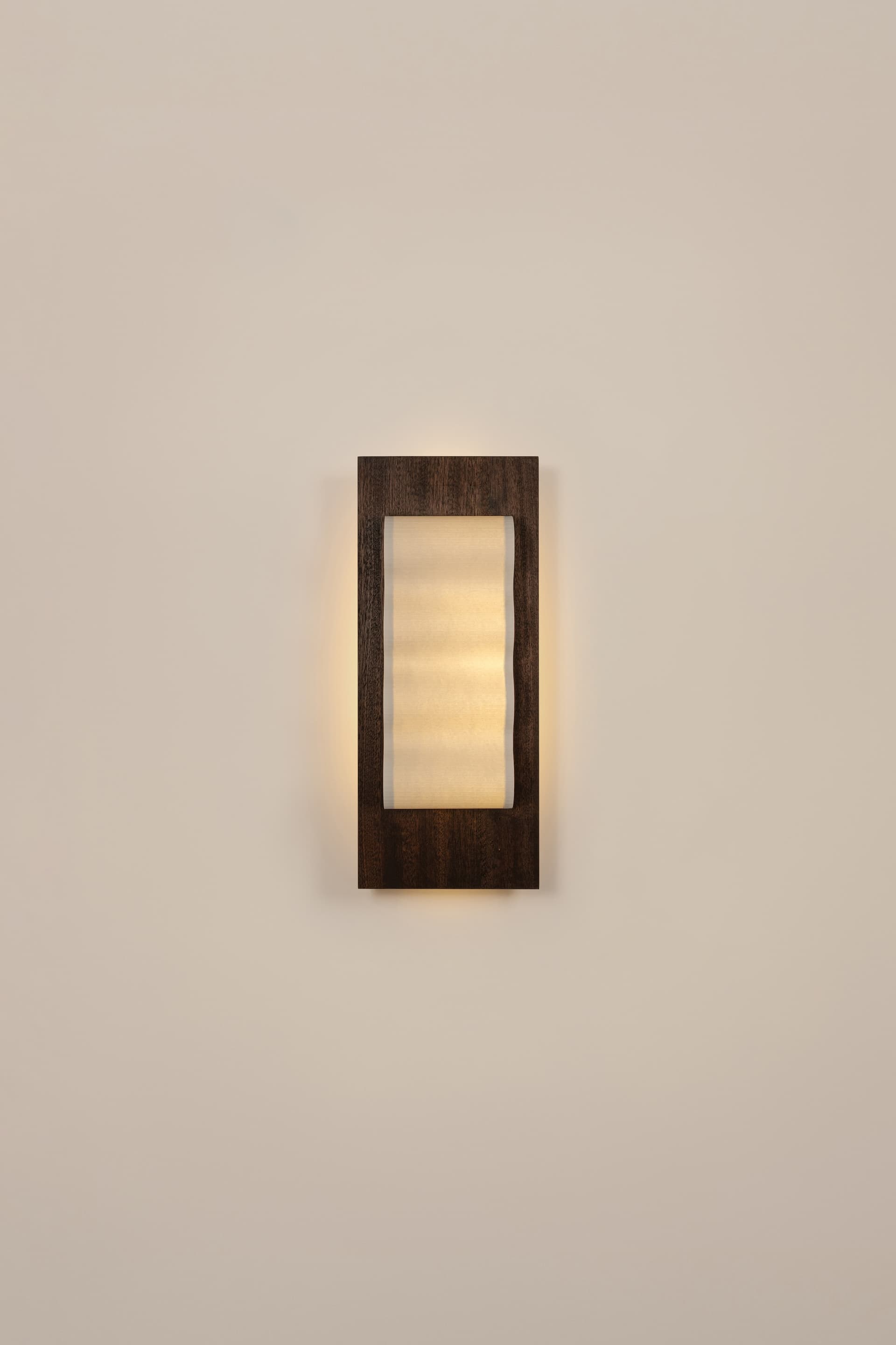 Wall lamp Frame Slim S mahogany, Violaine d'Harcourt - 394035
