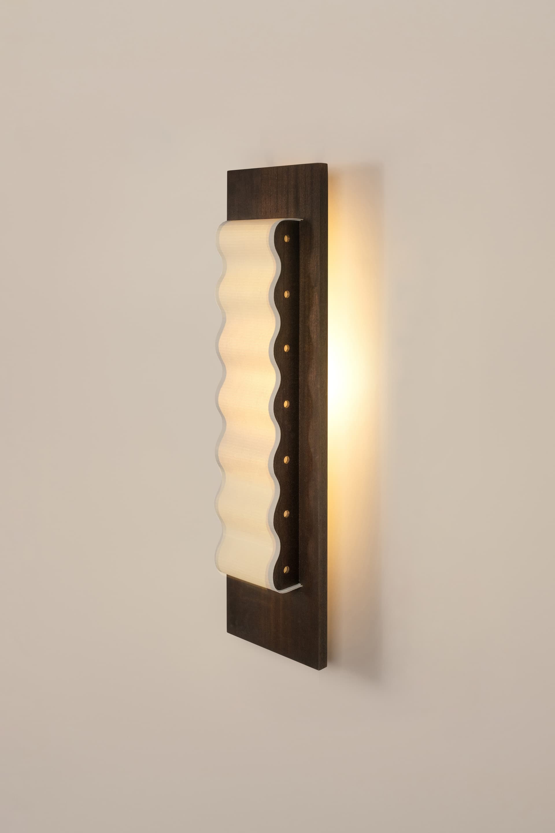 Wall light Frame Slim L mahogany, Violaine d'Harcourt - 394044