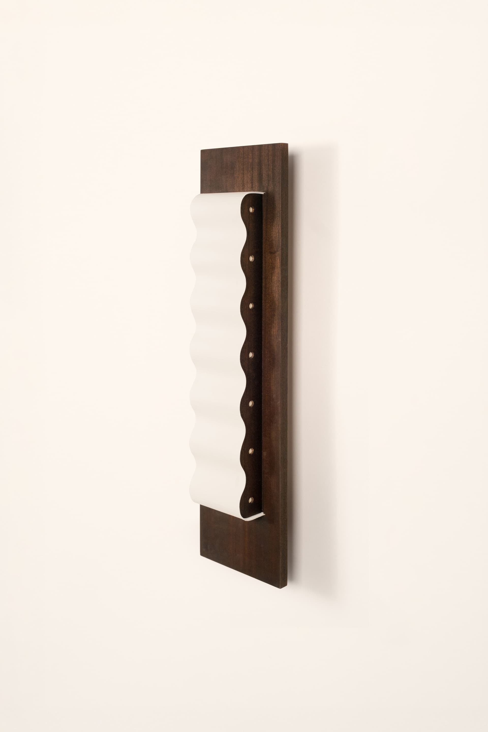 Wall light Frame Slim L mahogany, Violaine d'Harcourt - 394043