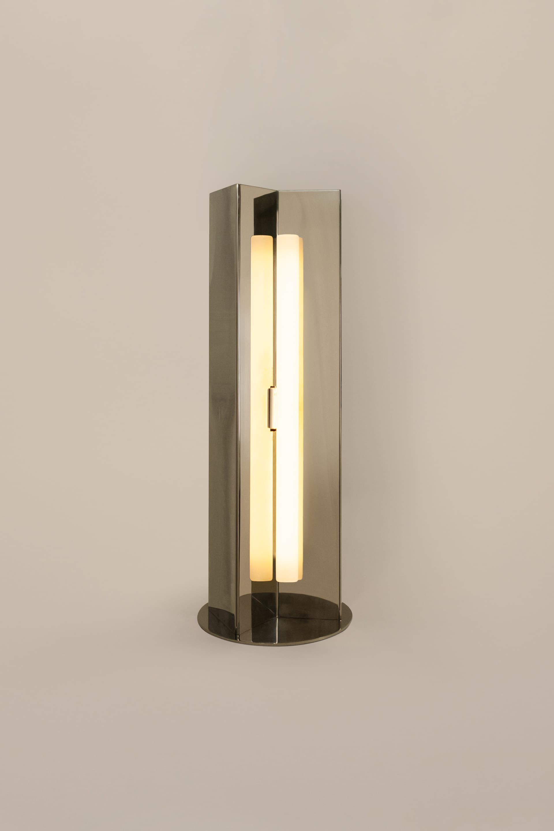 Arrow Table Lamp, opal bulb, Violaine d'Harcourt - 394158