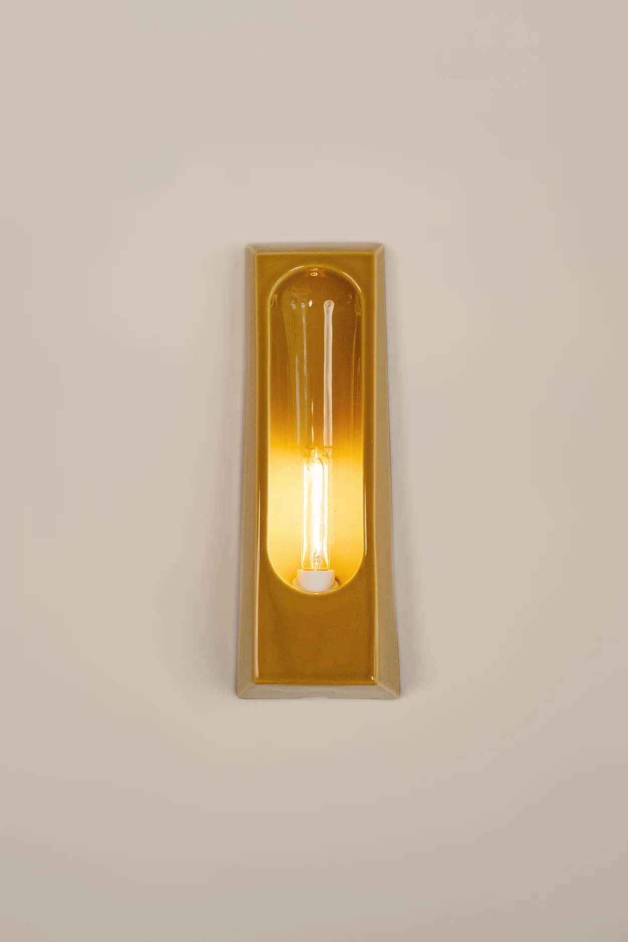 Alcove yellow wall light, Violaine d'Harcourt - 394206