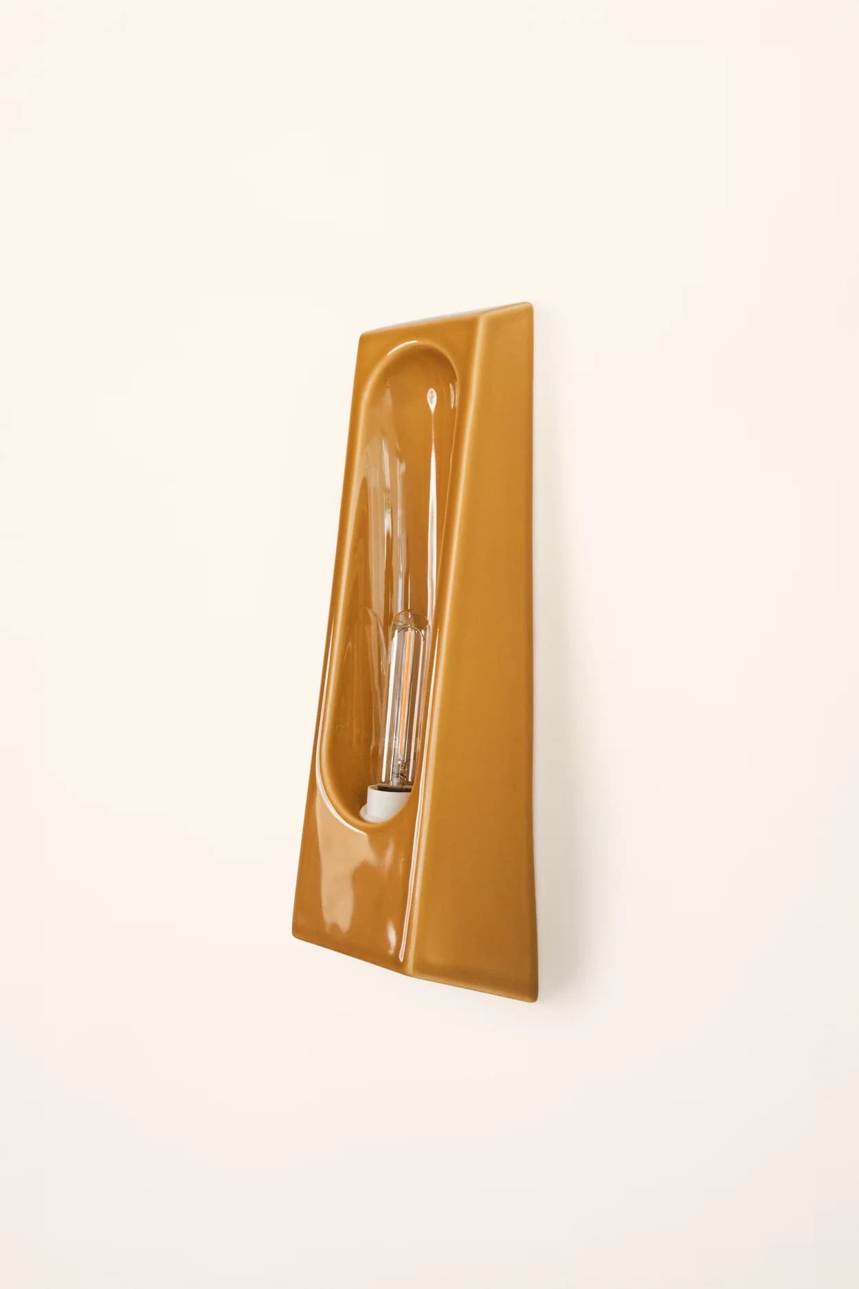 Alcove yellow wall light, Violaine d'Harcourt - 394207