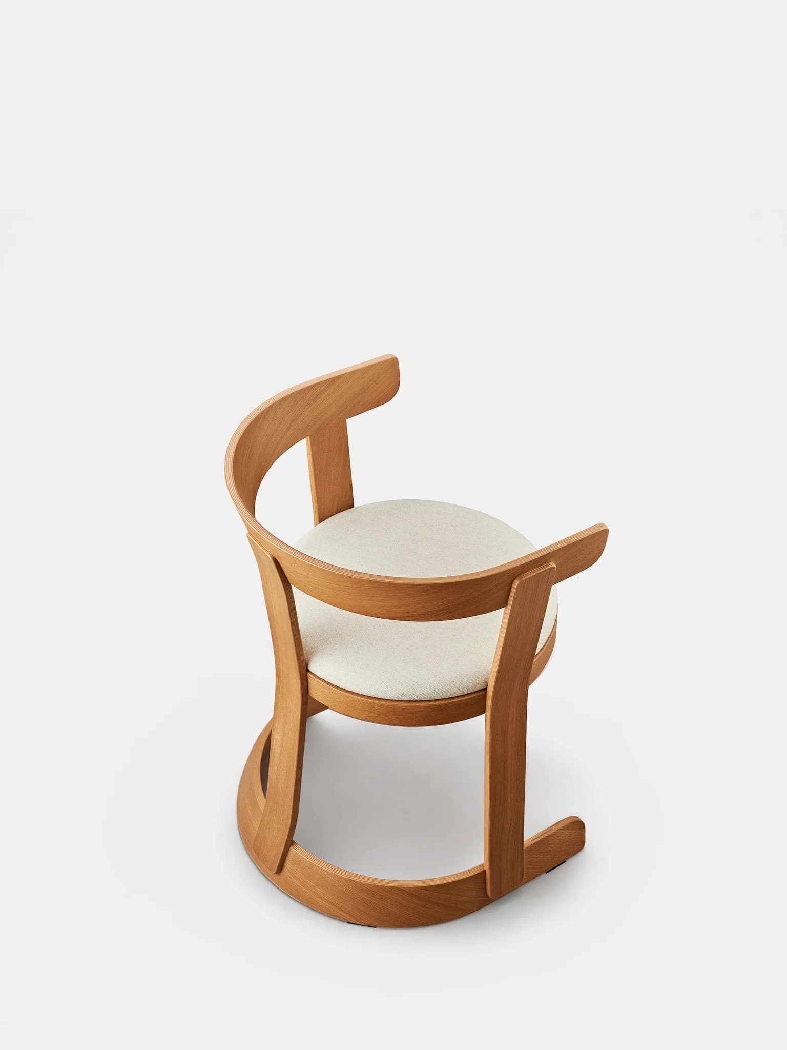 Krzesło Klepsydra Soft ciepły dąb, tkanina Recycled Wool Sand, 366 Concept - 400561