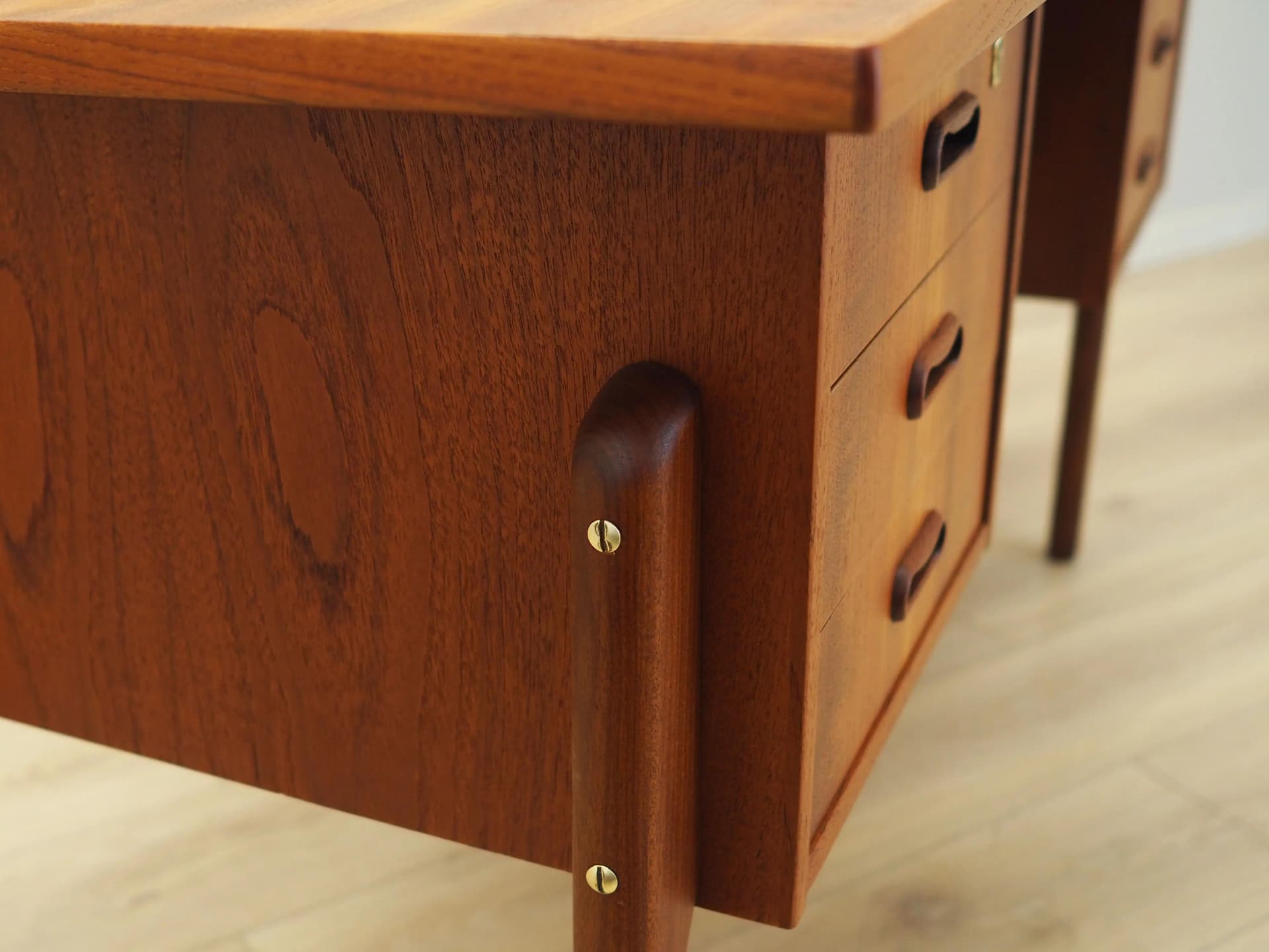 Biurko, teak pomarańczowy, Dania, lata 60. - 36160