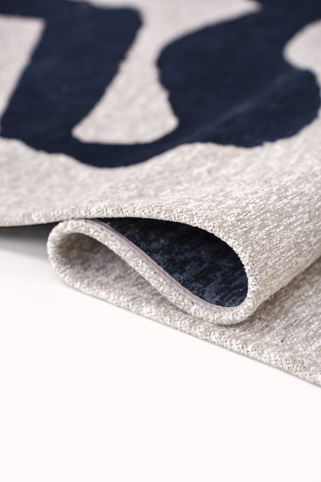 Rug Ribbon Sea Ink 200x280 cm navy blue, white, Louis De Poortere - 52843